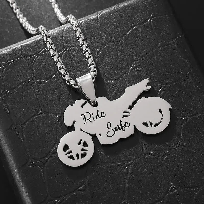 Exquisite Stainless Steel Motorcycle Pendant Necklace Men Women Motorcycle Hip Hop Rock Riding Party Jewelry Initiale