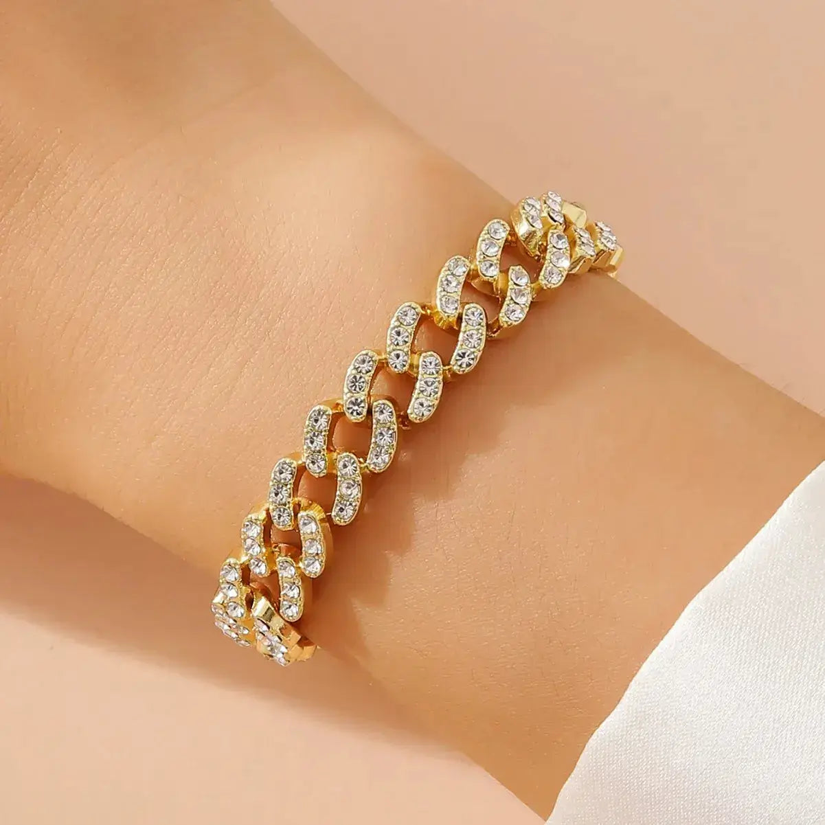 Simple Fashion Cuban Chain Stainless Steel Bracelet rhinestone 10MM Width Gold Color Bracelet for Men and Women Initiale